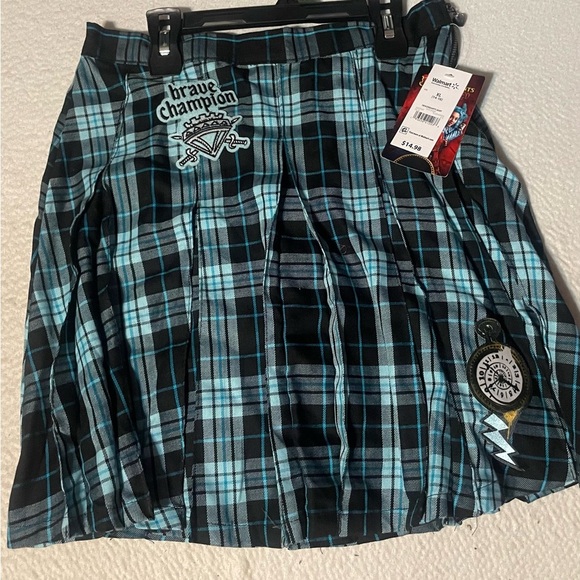 🔴 3/$12Girl’s Disney Descendants skirt. NWT! - Picture 3 of 5